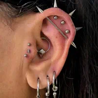 خدمات پیرسینگ و گوشواره