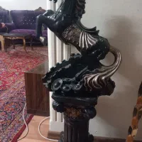 مجسمه اسب