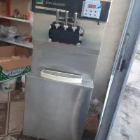 دستگاه بستنی