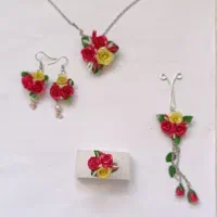 ست کامل زیورآلات گل چینی طرح گل رز