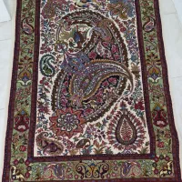 یک جفت فرش ذرع و نیم