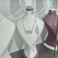 مدال و زنجیر نقره عیار ۹۲۵