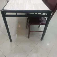 میز غذاخوری برای رستوران