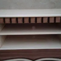 میز تلویزیون کرم رنگ چوبی
