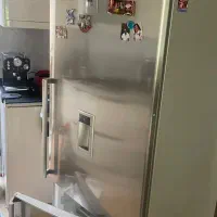 تعمیر انواع یخچال خانگی و فروشگاهی