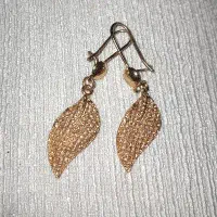 گوشواره رنگ ثابت