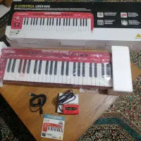 میدی کنترلر بهرینگر UMX490