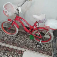 دوچرخه ۱۶ دخترونه مجهز به کمکی سالم مخصوص هدیه.