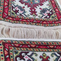 یک جفت فرش پادری دستبافت زمینه سفید|پادری|تبریز, |دیوار