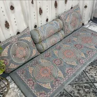 پشتی هاتو با فرش ست کن|پشتی|اردبیل, |دیوار