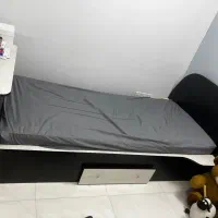 دو عددتختخواب تک نفره میزتحریر دار‌وکشو‌دار محکم|تخت و سرویس خواب|سبزوار, فرهنگیان|دیوار