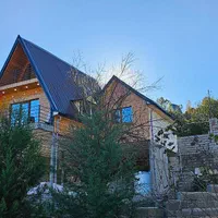 اجاره کلبه چوبی جکوزی دار بهمنان سوادکوه زیرآب