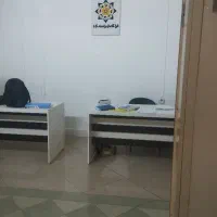 استخدام نیروی اداری و دفتری به ویژه کارمندان