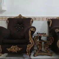 مبل هفت‌نفره‌سلطنتی‌سالم وسه‌میزجلومبلی‌