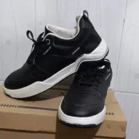 کفش کتونی سایز ۴۲ معاوضه