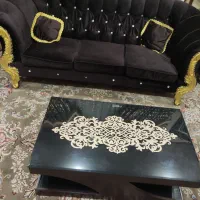 یه دست مبل تمیز ونو به همراه میز وگل میز