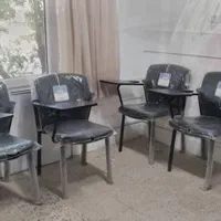 صندلی دسته دار و بدون دسته در حد نو