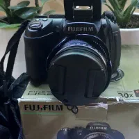 دوربین عکاسی و فیلم برداری فوجی