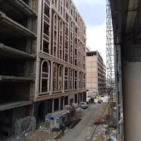 27متر-مغازه-تجاری-با-12متر-بالکن-در-قلب-زرافشان