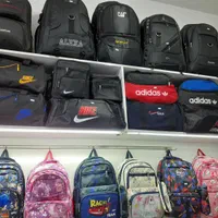 تولیدی وفروشندگی کیف رجبی|کیف، کفش، کمربند|سبزوار, باهنر|دیوار