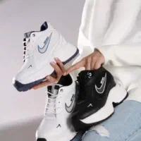 اسنیکرز زنانه فقط سایز چهل رنگ مشکی مونده(نو)