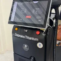 اوپراتور  دستگاه لیزر اقا