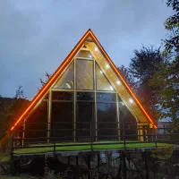 اجاره‌ کلبه سوئیسی دربست