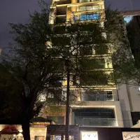 آپارتمان ۳۱۳ متری، دو طبقه مشاعات آبی