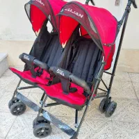 کالسکه دوقلو