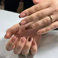 خدمات کاشت ناخن|خدمات آرایشگری و زیبایی|شیراز, فرگاز|دیوار