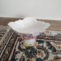 جا میوه ای چینی گلدار پایه دار|ظروف سرو و پذیرایی|زنجان, |دیوار