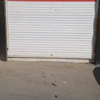 یک مغازه واقع در توحید شهر  روبروی درب دانشگاه