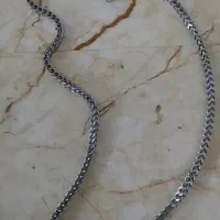 گردنبندمکعبی