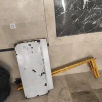 قفسه با پایه در حد نو