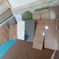 تعدادی درب کابینت آشپزخانه MDF  در حد نو و تمیز.
