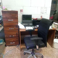 میز تحریر ، کمد 4 کشو، صندلی و مبل راحتی