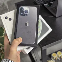 آیفون xs و 13 نرمال