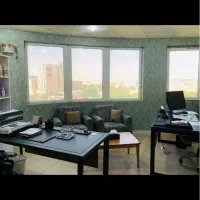 رهن واحد اداری لوکیشن عالی۱۰۰متری