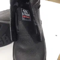 کفش ایمنی کاملا نو