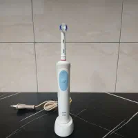 مسواک برقی اورال بی