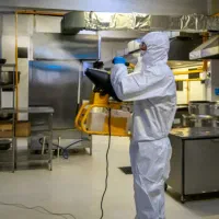 سمپاشی تمام حشرات باسموم ترکیبی سم پاشی ضمانتی