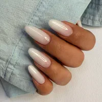 کاشت ناخن فقط فقط 300