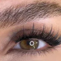 کاشت مژه با۵سال سابقه کاری