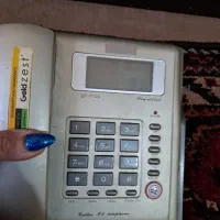 تلفن رو میزی