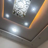 نقاشی ساختمان و درب آهنی وچوبی