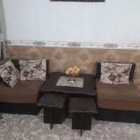 مبل راحتی باجلو مبلی ومیز عسلی