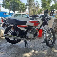 موتور سیکلت همتاز