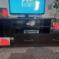 میز تلویزیون ام دی اف کاملا سالم بدون زدگی