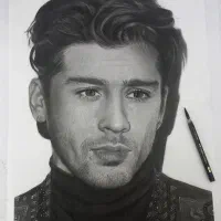 نقاشی چهره سیاه قلم