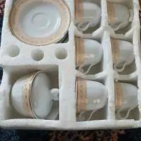 ست فنجان و نعلبکی و قندان